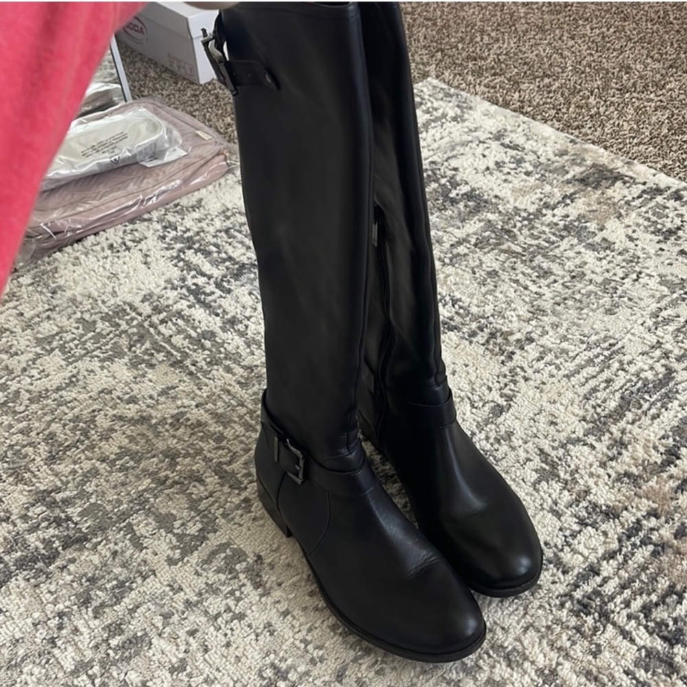 Jessica Simpson Rinne Boots - Picture 2 of 4